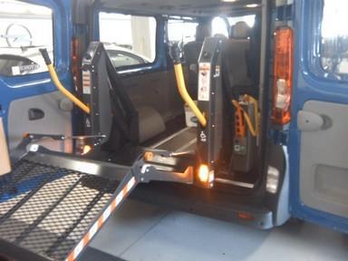 OPEL VIVARO Trasporto Disabili Fiorella Focaccia